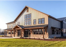 Custom barndominium steel and metal building in Texas